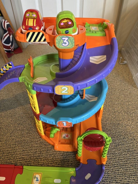 VTech Toot-Toot Parking Tower Bundle Carousel 2