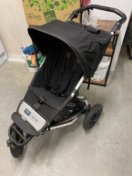 Mountain Buggy Urban Elite Carousel 1