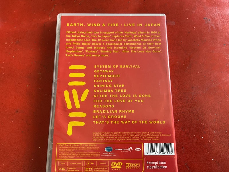 Earth, Wind & Fire - Live In Japan (DVD/CD) Carousel 2