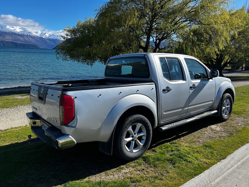 2014 Nissan Navara D/C St-X64063159327361114