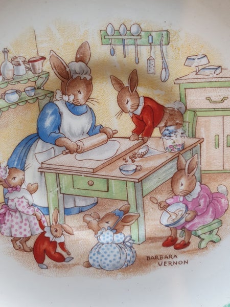 Charming & delightful Bunnykins plate Carousel 1
