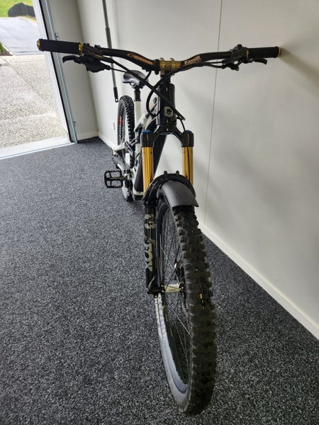 Commencal Meta Power 29 Factory63941290965507112
