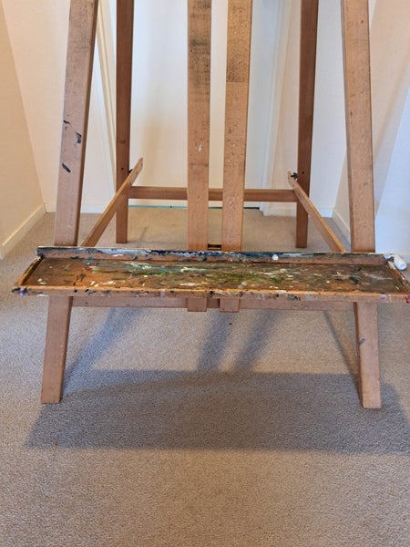 Large Easel Carousel 5