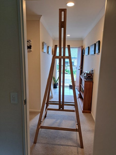 Large Easel Carousel 2