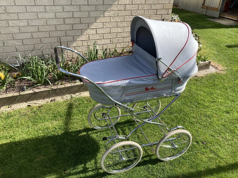Vintage Silvercross Pram Carousel 1