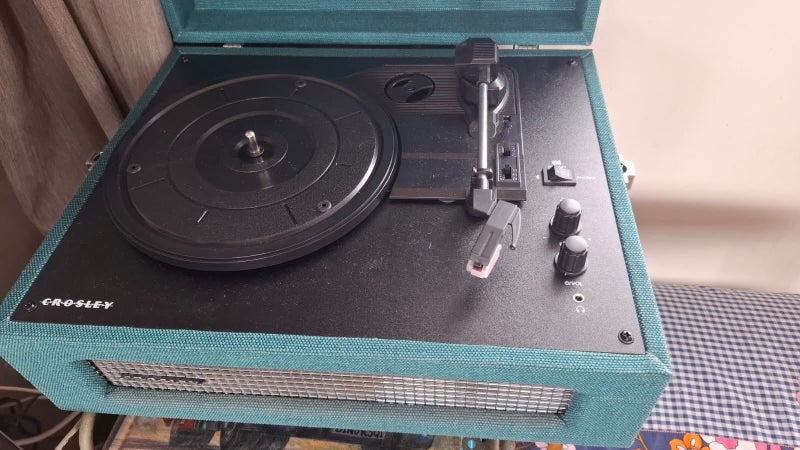 Crosley Voyager Portable Bluetooth Turntable64501641981185110