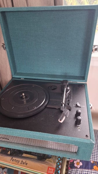 Crosley Voyager Portable Bluetooth Turntable64501641981185113