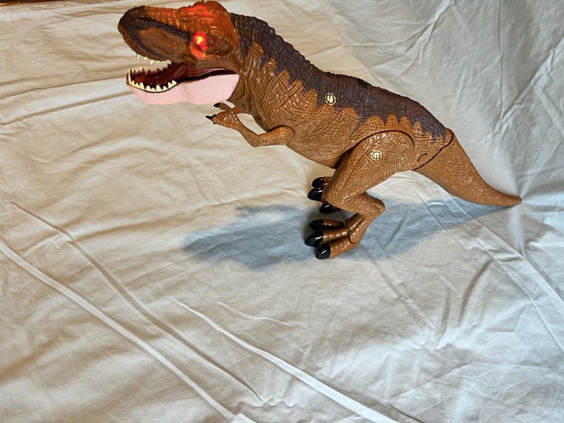 Roaring T-Rex Carousel 2