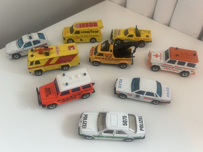 Match box emergency vehicles Carousel 1