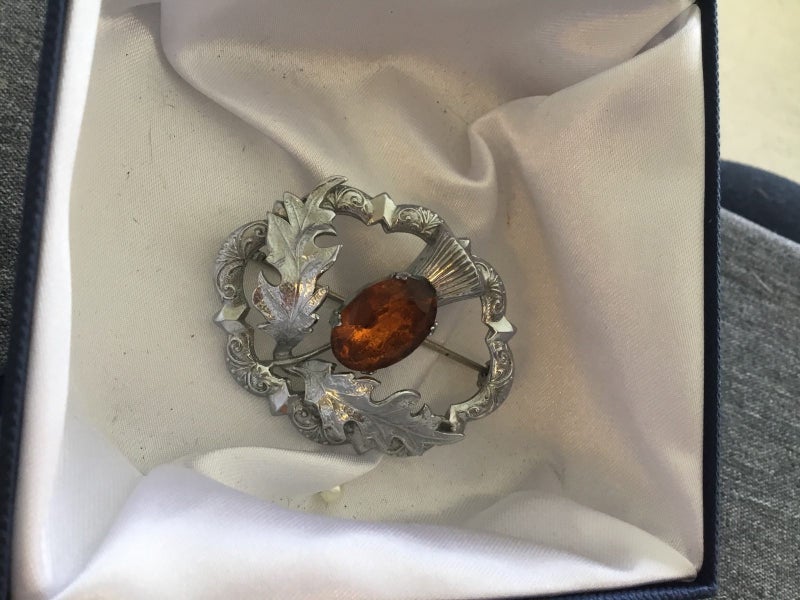 SCOTTISH SILVERED THISTLE BROOCH! WORD ‘MIZPAH’ ON BACK! C.1920’s Carousel 1