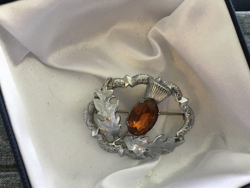 SCOTTISH SILVERED THISTLE BROOCH! WORD ‘MIZPAH’ ON BACK! C.1920’s Carousel 2