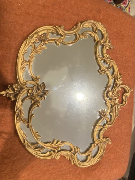 Vintage gold mirror Carousel 1