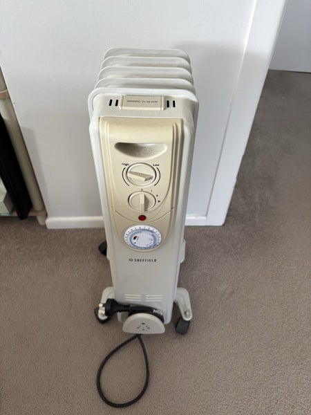 Goldair Fan and Sheffield Column Heater Carousel 2