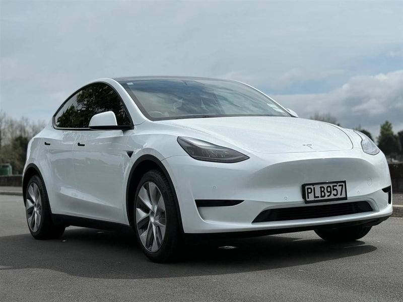 2022 Tesla Model Y REAR WHEEL DRIVE 60K63942442879361111