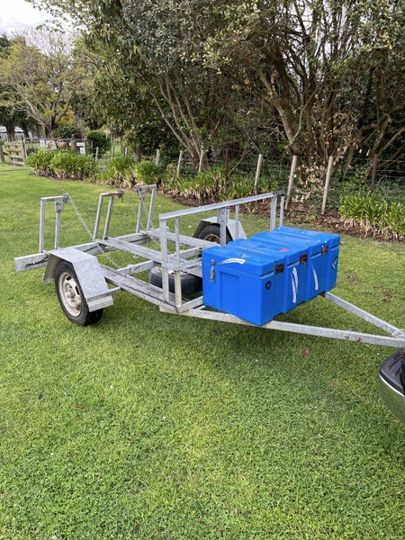 Motor bike trailer Carousel 1