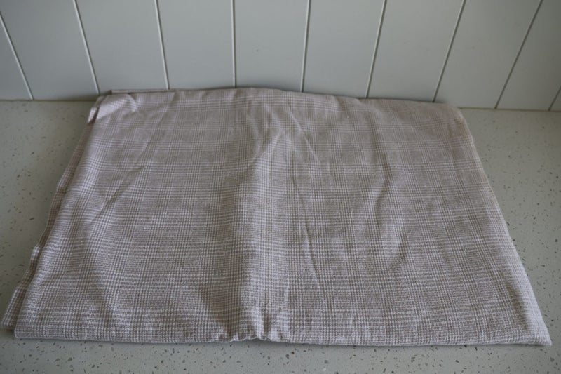 Lovely Length of Vintage Brushed Cotton Plaid Type Fabric. 2.6 Metres x 94 cm Carousel 2