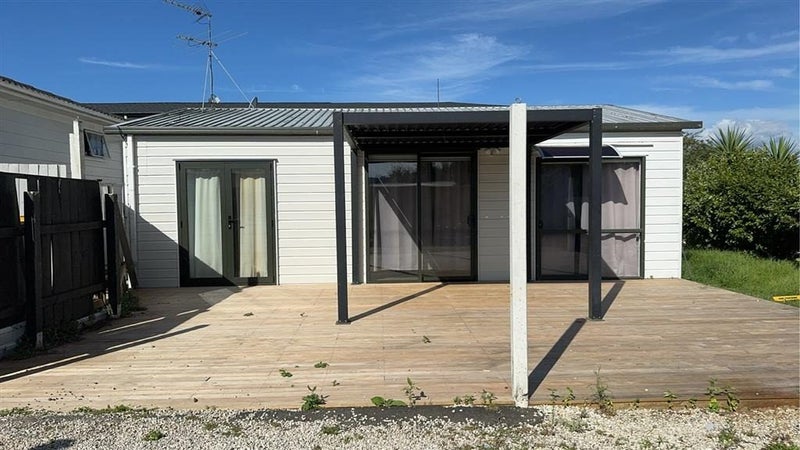 Image 1 of 8