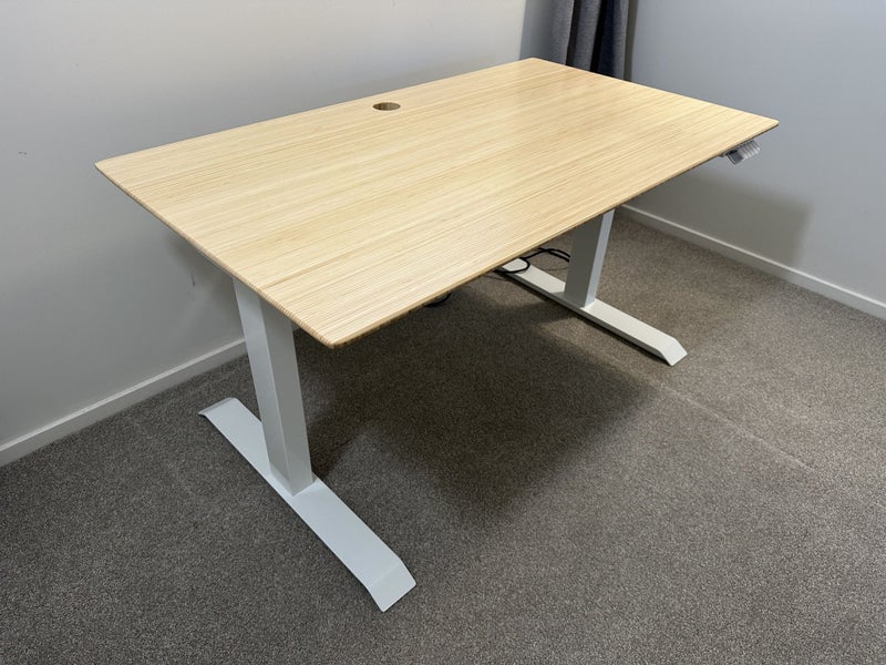 Stand Desk - height adjustable - as new63944880913665110