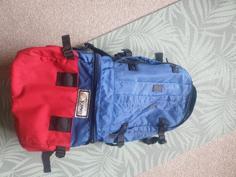 Lowes Tramping backpack Carousel 1
