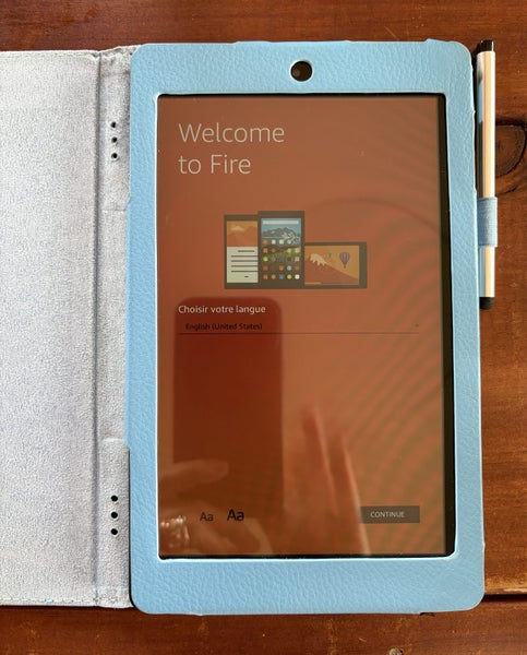 Kindle Fire HD8 with case Carousel 1