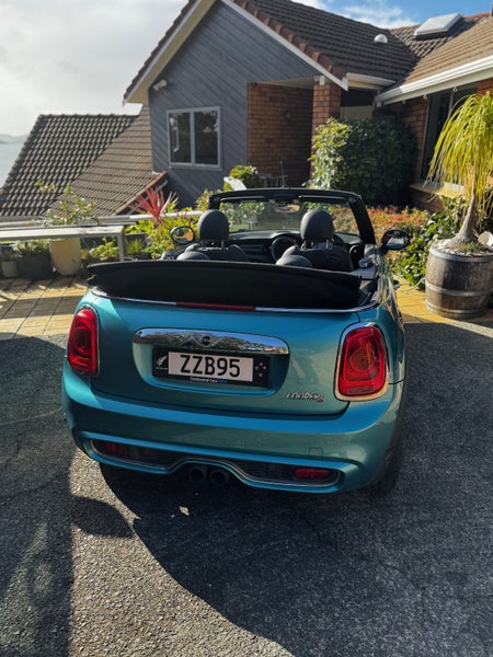 2016 MINI Cooper Convertible63950213656193110