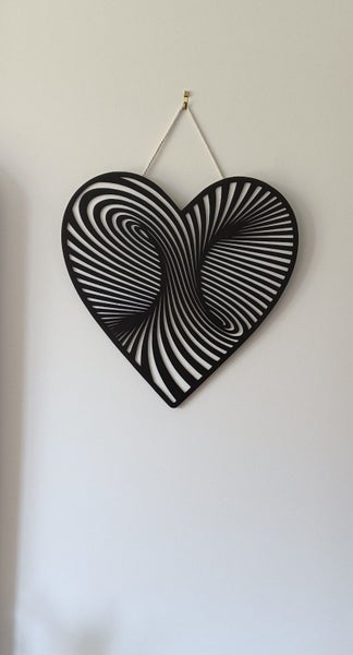 Black Twisted Heart Carousel 1