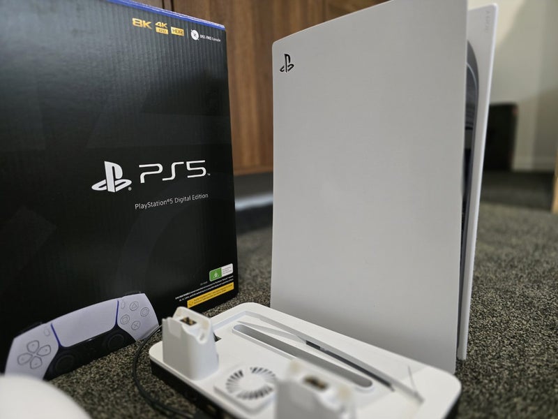 PS5 with loads of EXTRAS63950611231361114