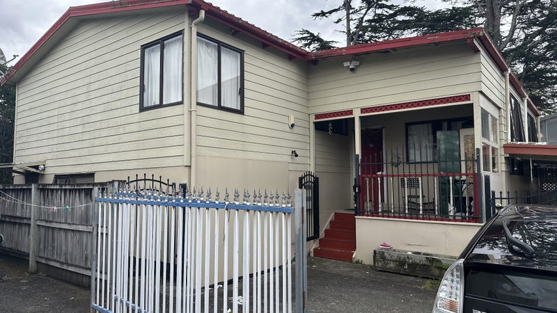 Sandringham, 3 bedrooms64253184222466113