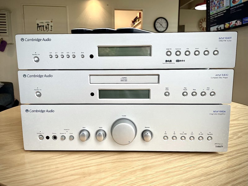Cambridge Audio Azur 640A, C and T Carousel 1