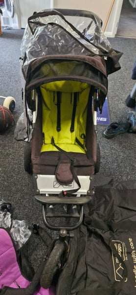 Mountain Buggy with all the accessories. Carousel 1