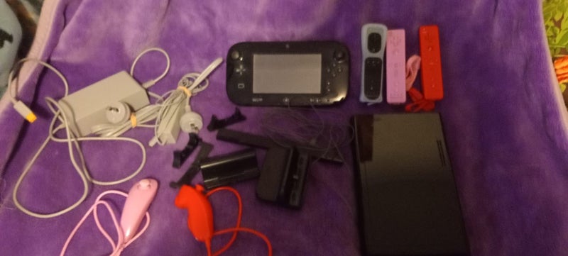 Nintendo Wii U Console Bundle Carousel 1