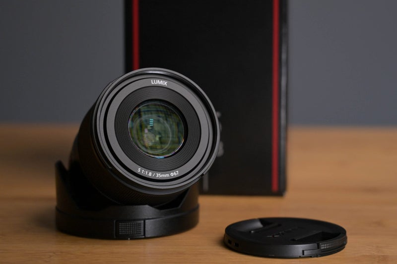 Lumix 35mm f/1.8 Lens - L Mount64258760112129111
