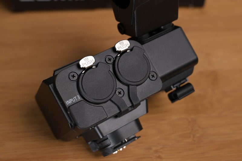 Panasonic Lumix DMW-XLR2 Carousel 3