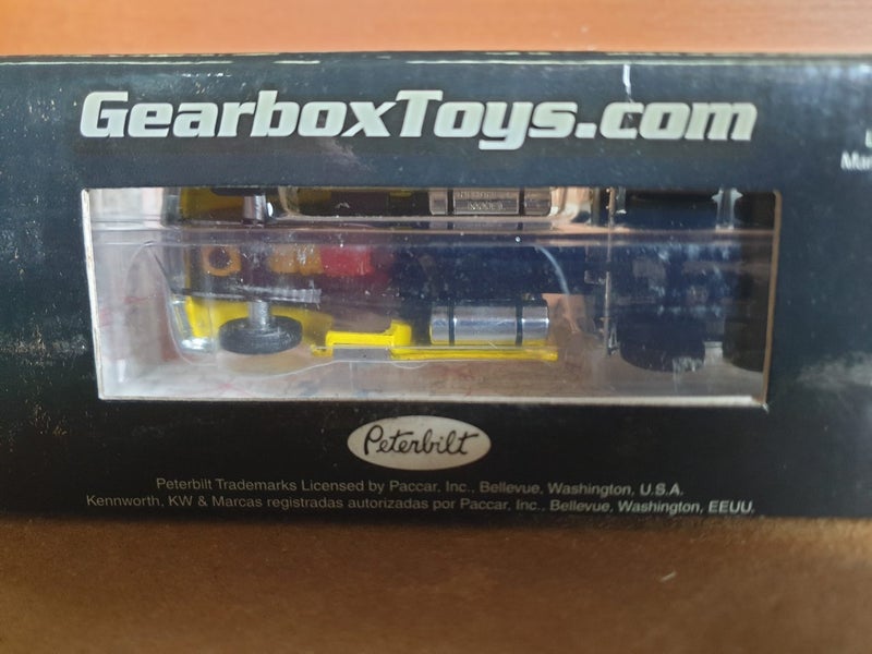 Pennzoil- Peterbuilt Semi & Trailer,1:58 Carousel 2