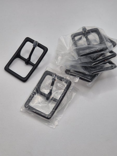 Black Brass Buckles 25mm (x20) Carousel 1