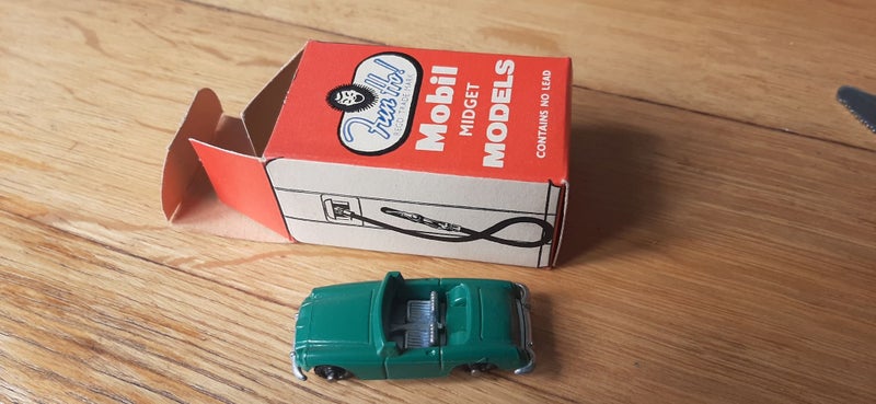 RARE Collectible Boxed Fun Ho - MG Sports Car No 25 - Mobil Box Carousel 2