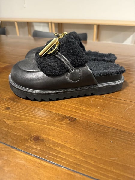 Alias Mae Cedar Shearling Mules SZ 4164270889470211110