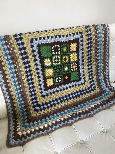 Vintage crochet lambs wool rug.100cm x 100cm Carousel 1