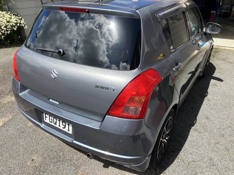 2005 Suzuki Swift63953004760067113