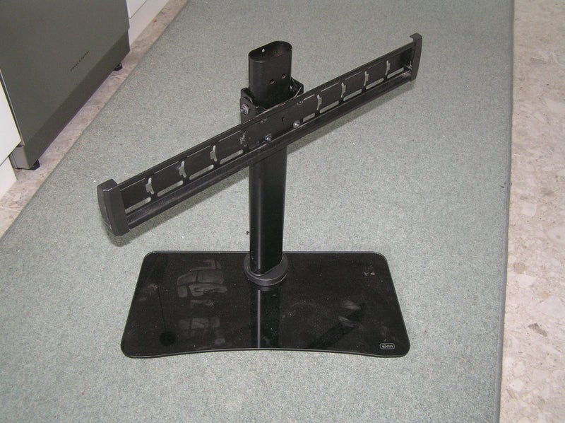 STAND OR WALL MOUNT FOR 29"-40" TV Carousel 2