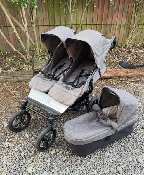 Like New, Mountain Buggy Duet - Luxury Bundle Carousel 1