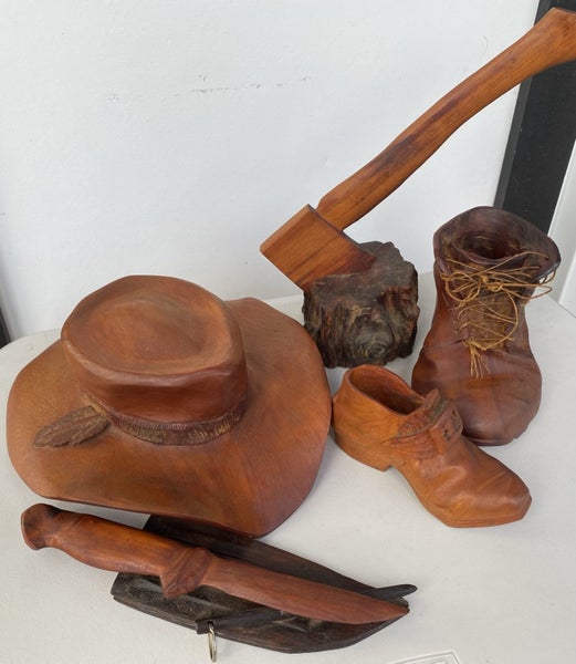 Kauri carvings from Whilear’s NZ Carousel 1