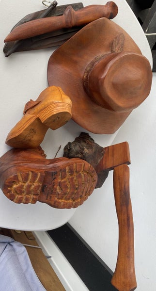 Kauri carvings from Whilear’s NZ Carousel 2