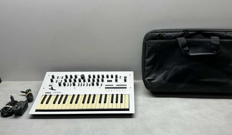 Korg Minilogue 4-Voice Analogue Synthesizer Carousel 1