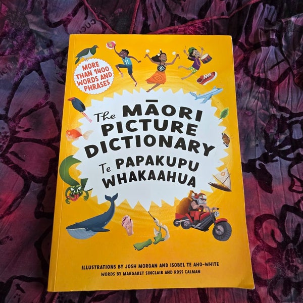 The Maori picture dictionary Carousel 1