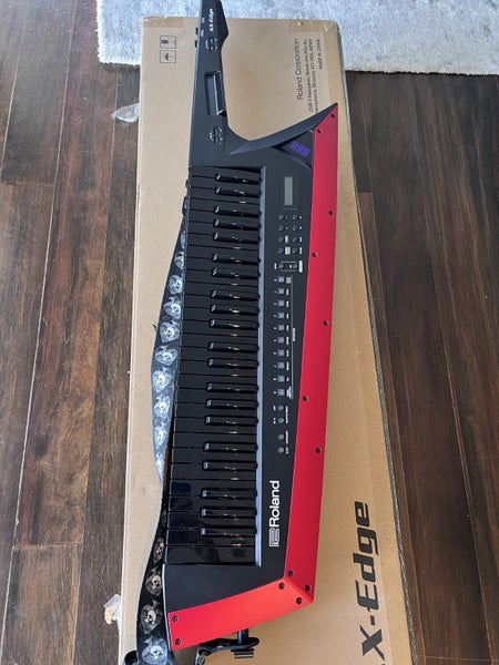 Roland AX-Edge Keytar – Like New Condition64272022650882110