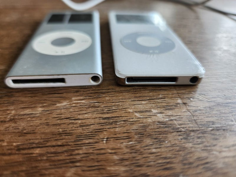 ipod nano x 2 Carousel 3