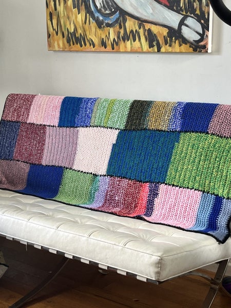 Vintage crochet wool rug large. 160 cm Carousel 1