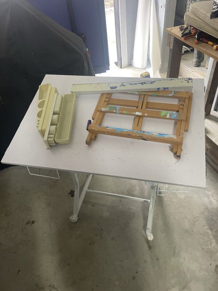 Painting table Carousel 1