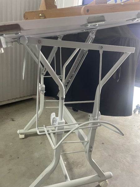 Painting table Carousel 3